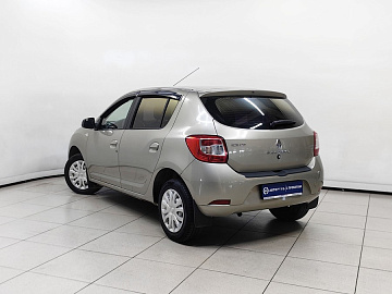 SANDERO