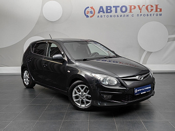 i30