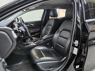 QX30