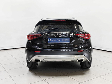 QX30