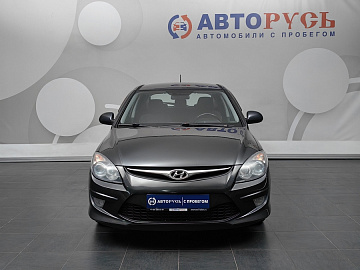 i30
