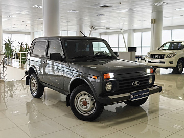 Niva Legend